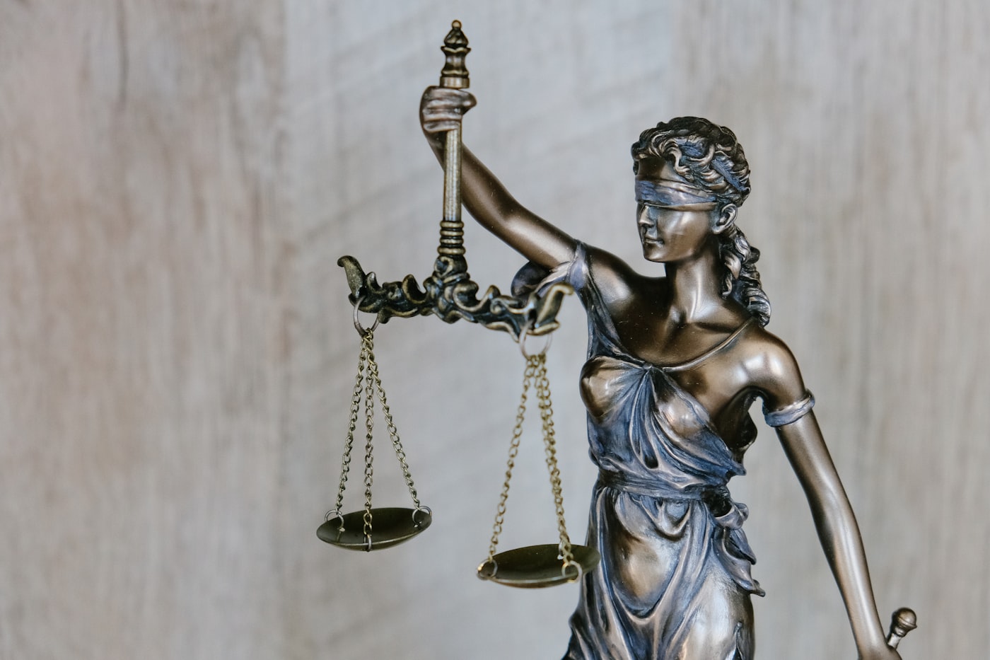 Asistencia jurídica integral — balanza de la justicia